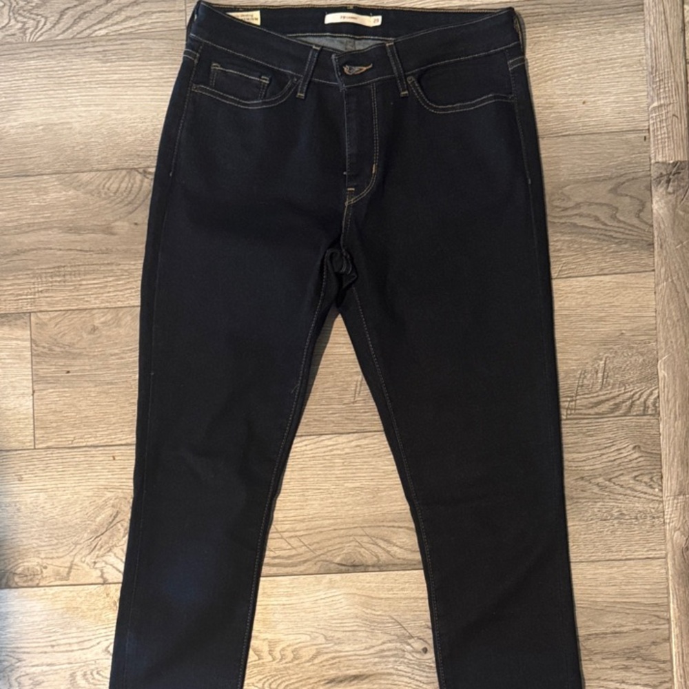 Levi's Dark Skinny Jeans